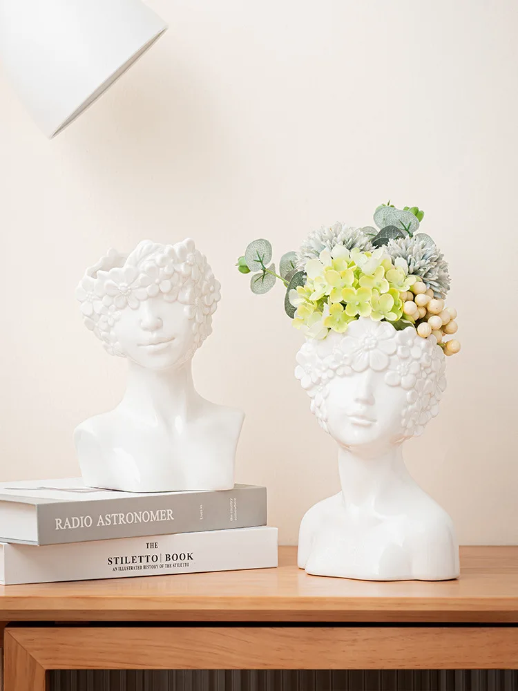 Nordic creative human body ceramic vase, white simple home decoration, creative inse style, European style, light luxury, and hi
Nordic creative human body ceramic vase, white simple home decoration, creative inse style, European style, light luxury, and hi