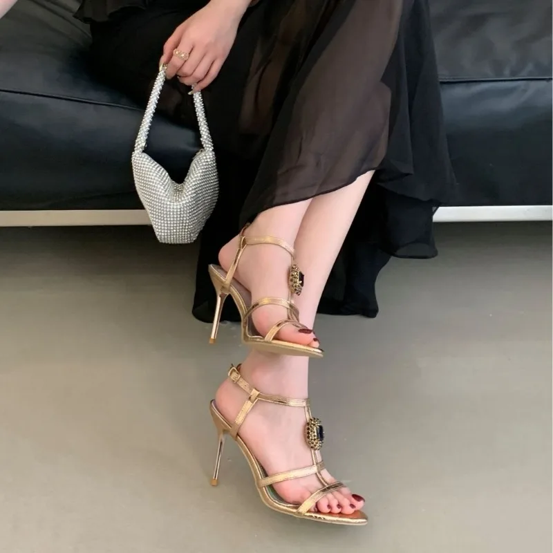 Luxury Women's Shoes Designer Sexy Rhinestone High Heels Fashion Shoes for Women Summer Banquet Sandals Women High Heel Sandals
Luxury Women's Shoes Designer Sexy Rhinestone High Heels Fashion Shoes for Women Summer Banquet Sandals Women High Heel Sandals