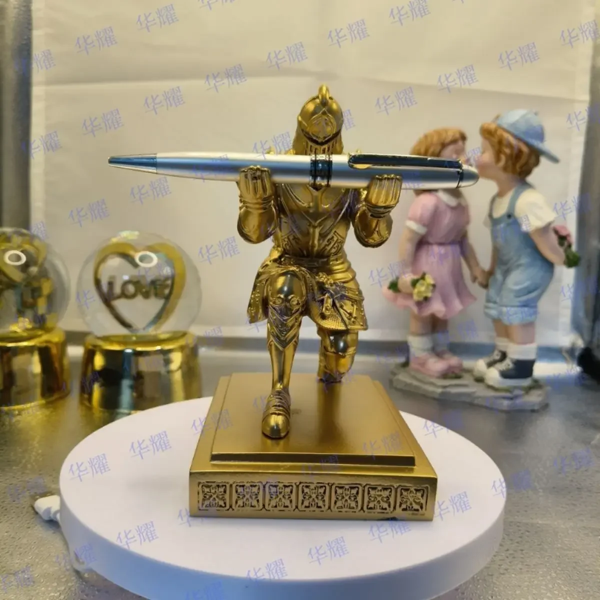 Knight Pen Seat Creative Pen Insert Office Desk Warrior Ornaments Holder Birthday Gift (Send Swords But Not )
Knight Pen Seat Creative Pen Insert Office Desk Warrior Ornaments Holder Birthday Gift (Send Swords But Not )