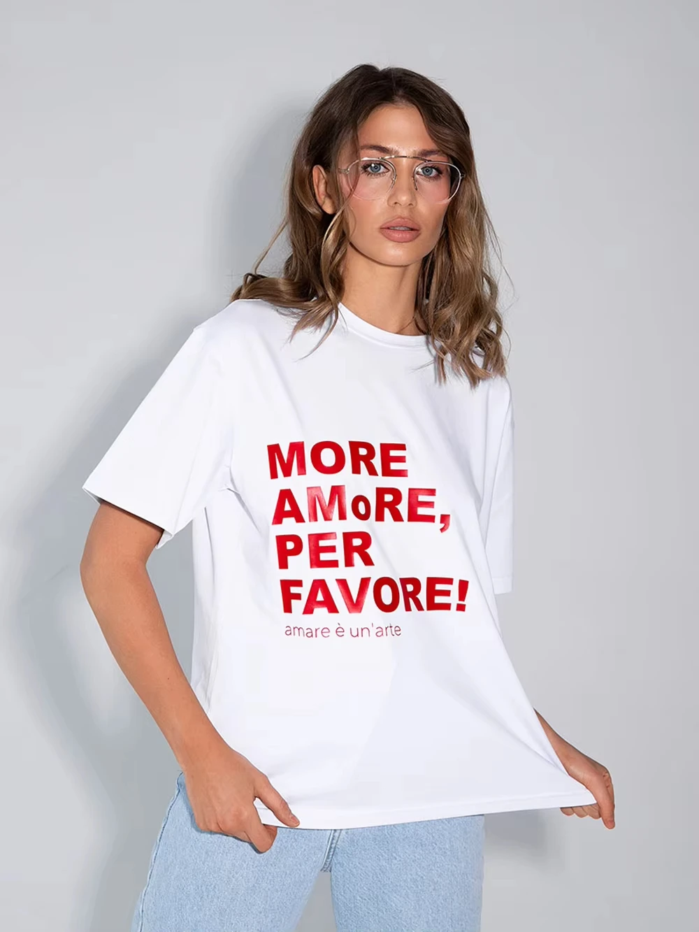 Italian Style Women's T-Shirt Love Is an Art Oversized White T-Shirt with Red Print More Amore Summer Cotton Fashion Tee 2025
Italian Style Women's T-Shirt Love Is an Art Oversized White T-Shirt with Red Print More Amore Summer Cotton Fashion Tee 2025