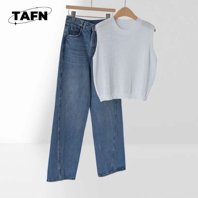 Autumn and Winter Beautiful Sleeveless Waistcoat Advanced Texture Suit Exquisite Fashion High Street Fashionable Simple AD1206
Autumn and Winter Beautiful Sleeveless Waistcoat Advanced Texture Suit Exquisite Fashion High Street Fashionable Simple AD1206