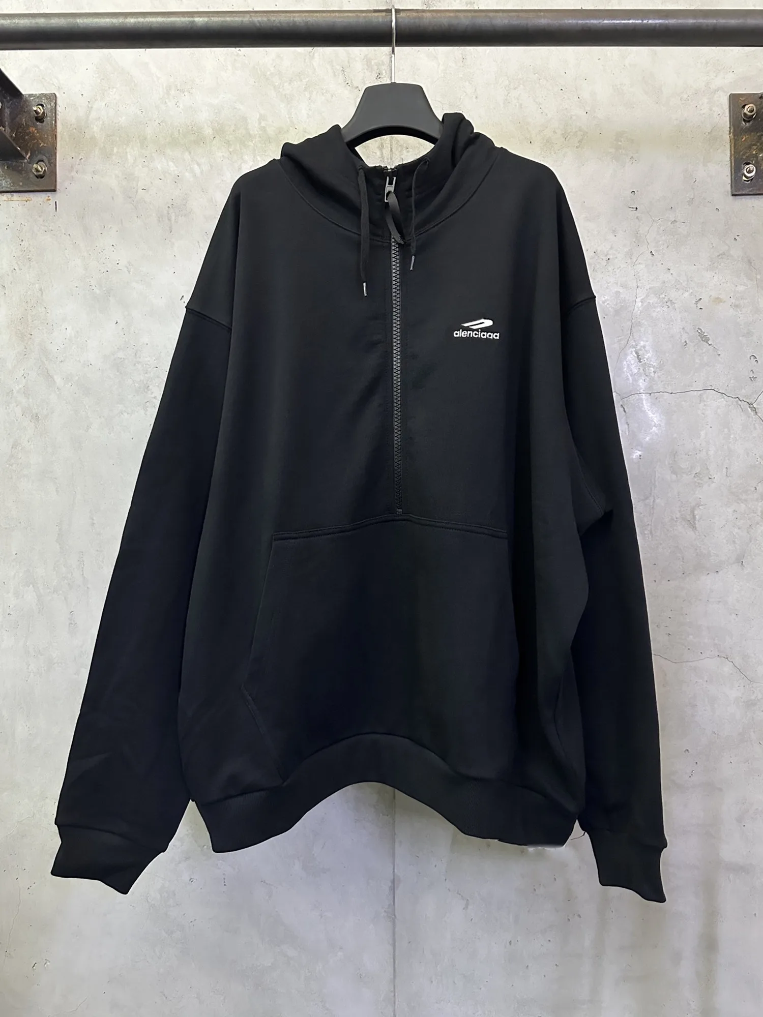 Parisian Sle Hoodie Jaet Loose Fit Zipper Design Ski-Themed Faionable ex Long Pants Early Spring Collection
Parisian Sle Hoodie Jaet Loose Fit Zipper Design Ski-Themed Faionable ex Long Pants Early Spring Collection