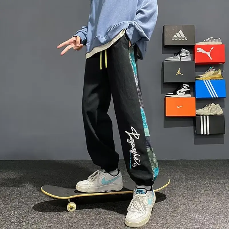 Spring/summer/autumn men's loose bundle of feet hanging style striped long pants casual pants in 2024 new style
Spring/summer/autumn men's loose bundle of feet hanging style striped long pants casual pants in 2024 new style