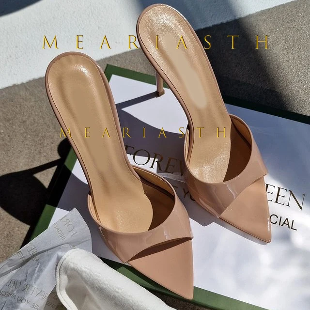 2025 Summer Red Patent Leather Pointed open Toe High-Heeled Slippers Women's Simple Thin High Heel Sandals Party Dress Shoes
2025 Summer Red Patent Leather Pointed open Toe High-Heeled Slippers Women's Simple Thin High Heel Sandals Party Dress Shoes