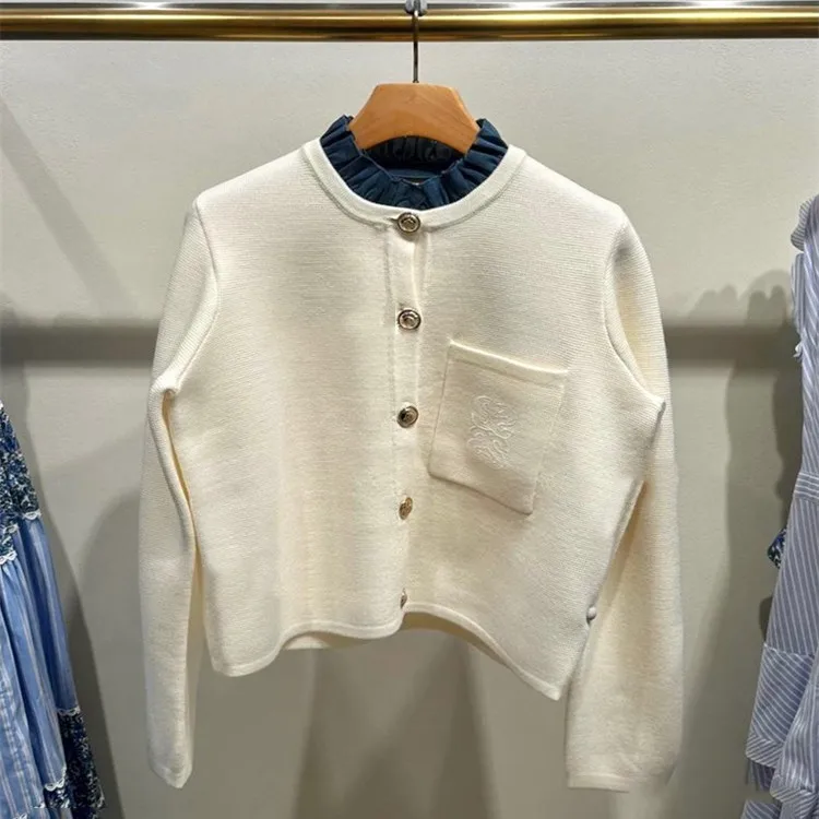 Женский вязаный кардиган MaSande Early Autumn 2024 с высоким воротником, прямой силуэт, удлиненные рукава, стандартный крой
Женский вязаный кардиган MaSande Early Autumn 2024 с высоким воротником, прямой силуэт, удлиненные рукава, стандартный крой