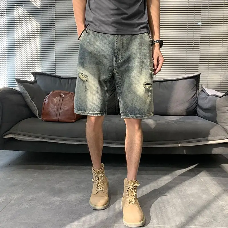 Trendy Men's Torn Denim Shorts Lightweight Summer Wear with High-Street USA Classic Style Mid-Length for Daily Use
Trendy Men's Torn Denim Shorts Lightweight Summer Wear with High-Street USA Classic Style Mid-Length for Daily Use