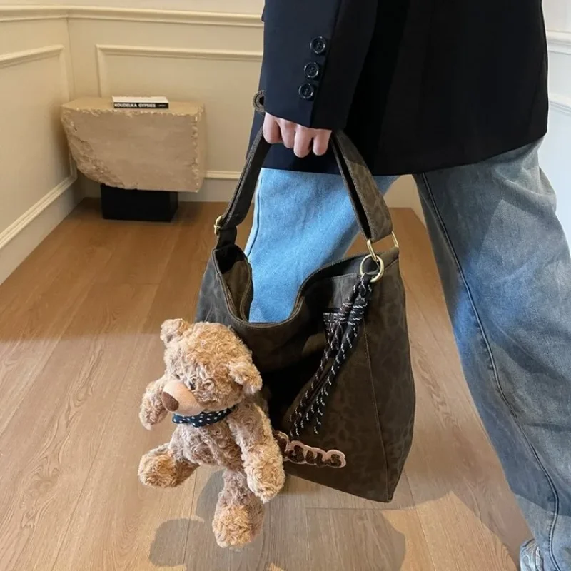 High-End Mom's Bag Vintage Fashionable Shoulder Bag For Modern Business Lady Elegant
High-End Mom's Bag Vintage Fashionable Shoulder Bag For Modern Business Lady Elegant