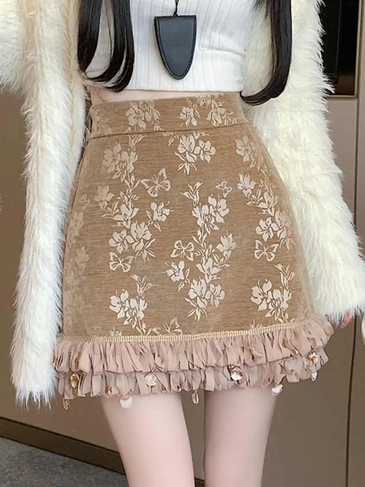 French Embroidered Jacquard Half Skirt for Women Autumn Winter Design Sense Ruffles High Waist A-line Package Hip Short Skirts
French Embroidered Jacquard Half Skirt for Women Autumn Winter Design Sense Ruffles High Waist A-line Package Hip Short Skirts