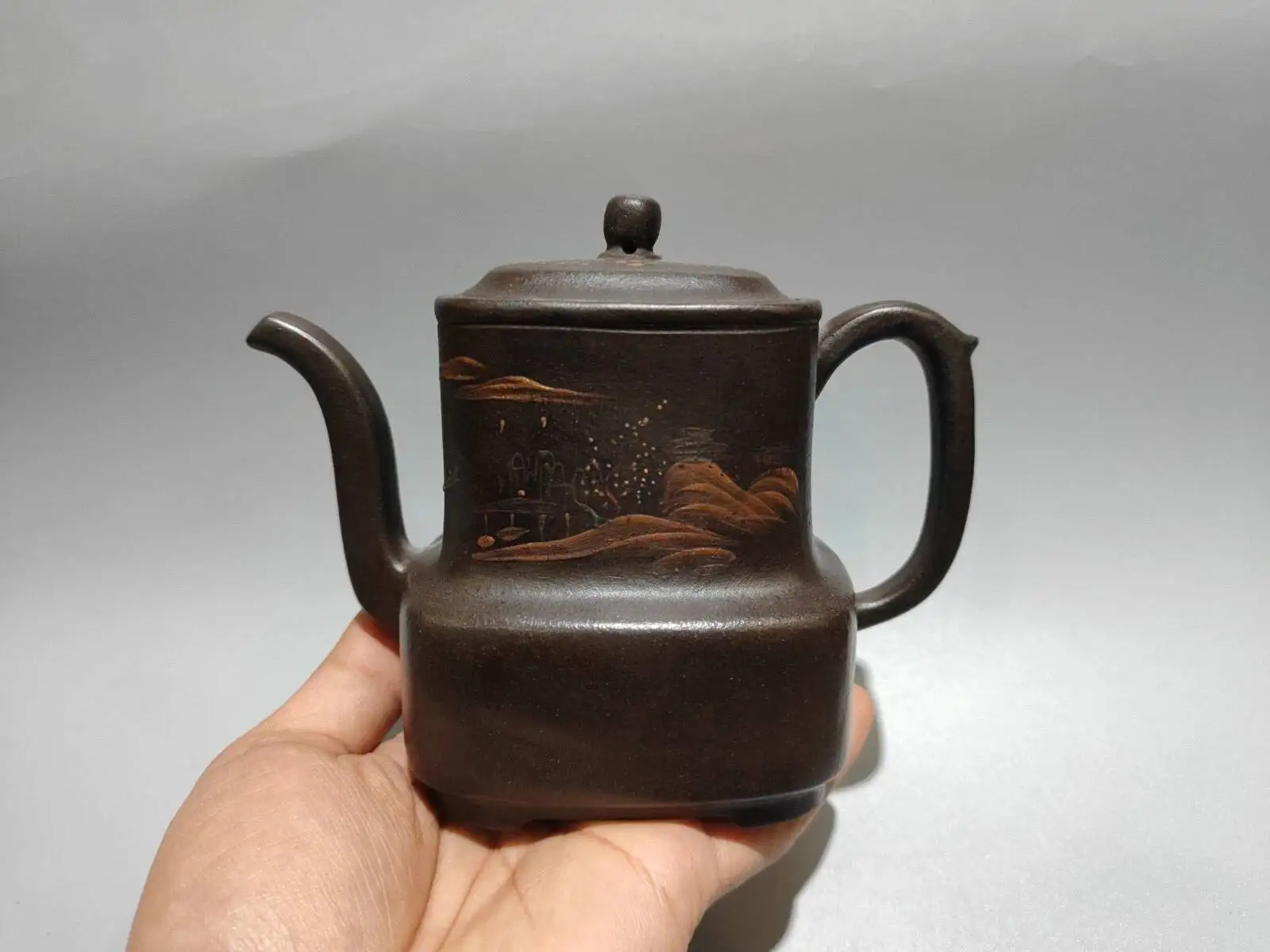 China Yi Xing Zisha Clay Handmade Exquisite - Official Buddhist Style Teapot
China Yi Xing Zisha Clay Handmade Exquisite - Official Buddhist Style Teapot