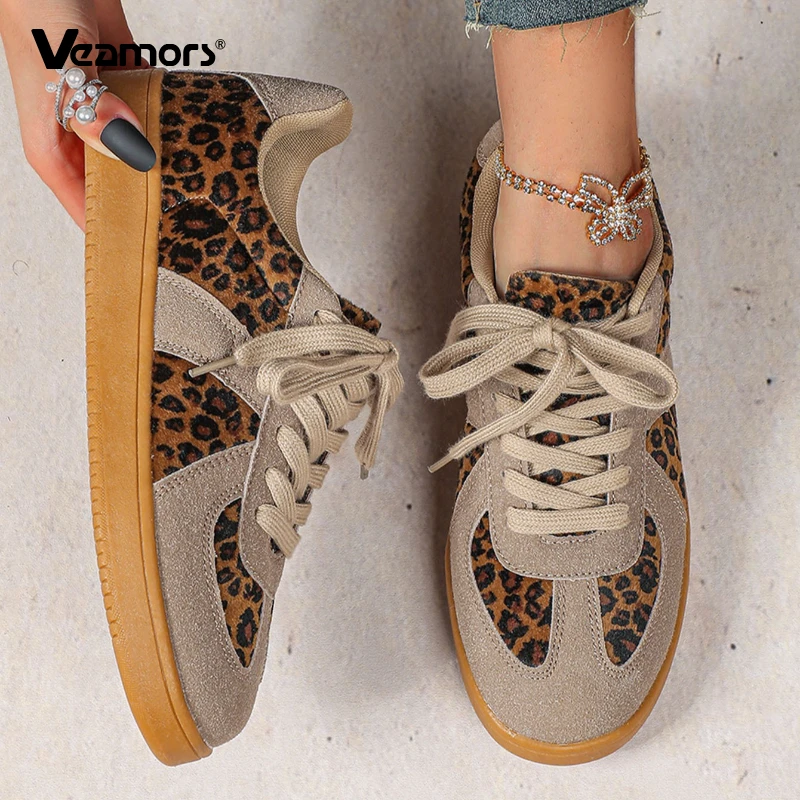 Ретро-кроссовки из искусственной кожи, повседневные кеды для женщин, универсальная обувь для отдыха, мужские прогулочные туфли, модные плоские туфли, нескользящие.
Ретро-кроссовки из искусственной кожи, повседневные кеды для женщин, универсальная обувь для отдыха, мужские прогулочные туфли, модные плоские туфли, нескользящие.