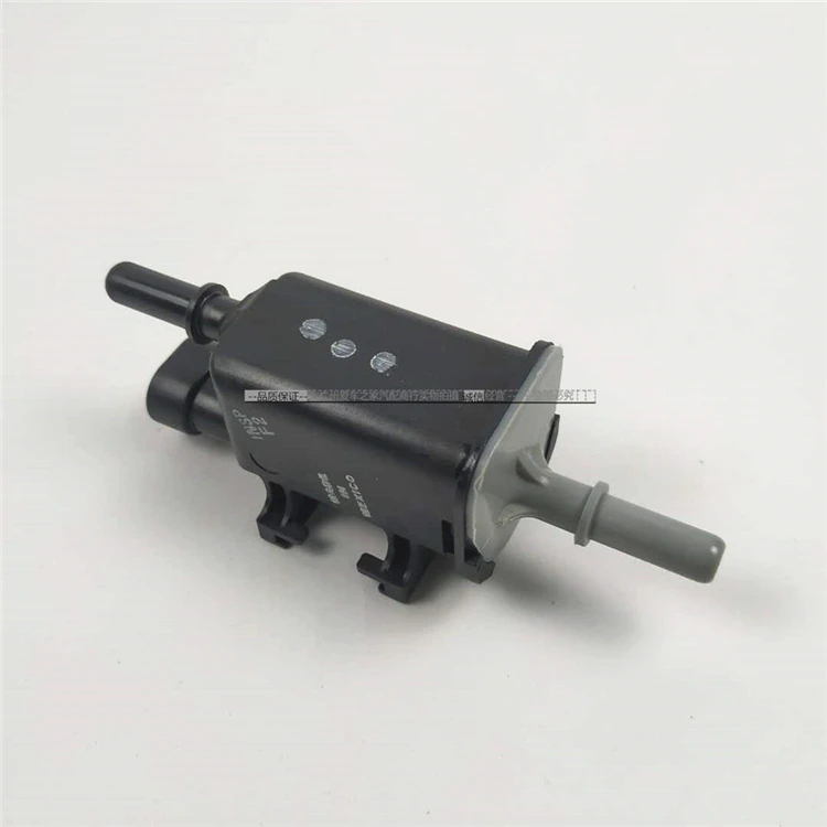 1Pc for 11-17 year Crptivr 2.4 carbon tank solenoid valve New Regal Lacrosse Antara solenoid valve active fuel valve
1Pc for 11-17 year Crptivr 2.4 carbon tank solenoid valve New Regal Lacrosse Antara solenoid valve active fuel valve