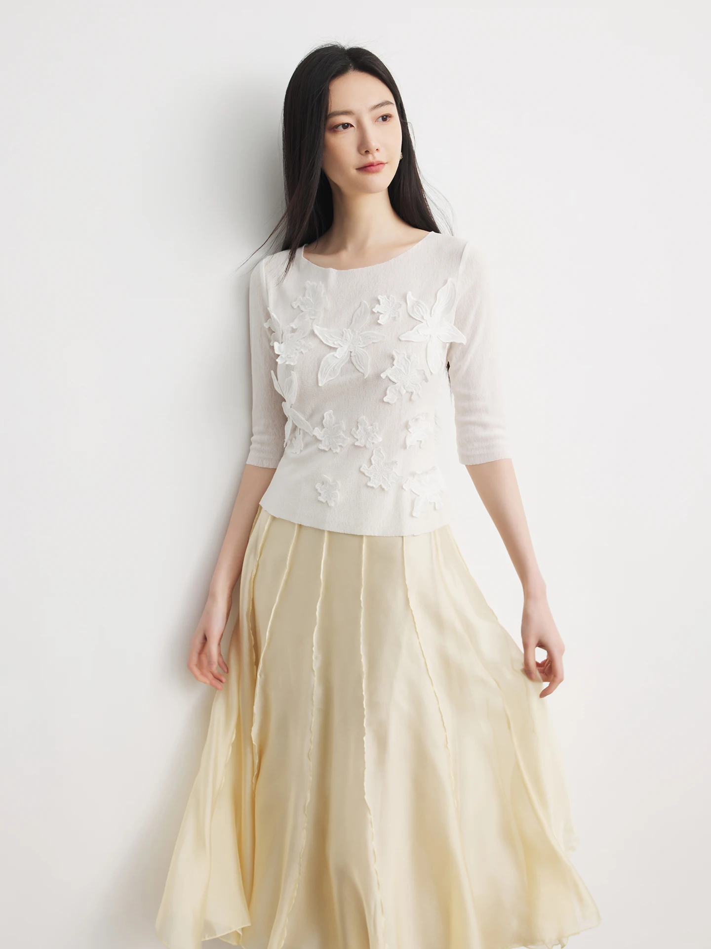 Annata Lace Embellished round Neck Slim Fit Short Sleeve Knitted Top White Summer Thin Knitwear Soft Polyester Blend Comfortable
Annata Lace Embellished round Neck Slim Fit Short Sleeve Knitted Top White Summer Thin Knitwear Soft Polyester Blend Comfortable