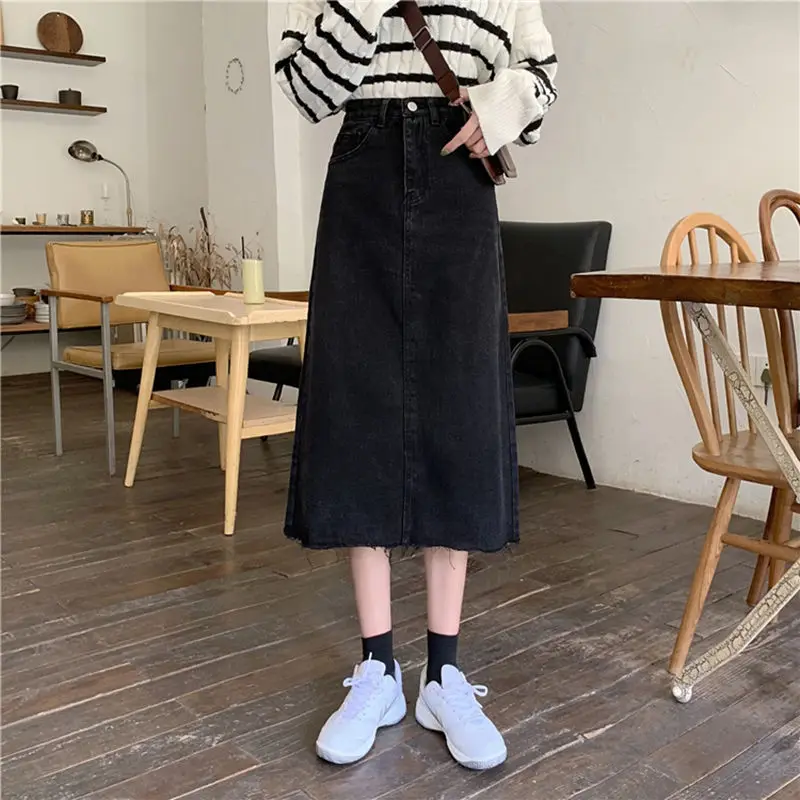 High Waist Slim Button Pocket A-Line Skirt Casual Loose Simple Denim Mid-Calf Skirts 2023 New Autumn Winter Fashion Women Skirts
High Waist Slim Button Pocket A-Line Skirt Casual Loose Simple Denim Mid-Calf Skirts 2023 New Autumn Winter Fashion Women Skirts