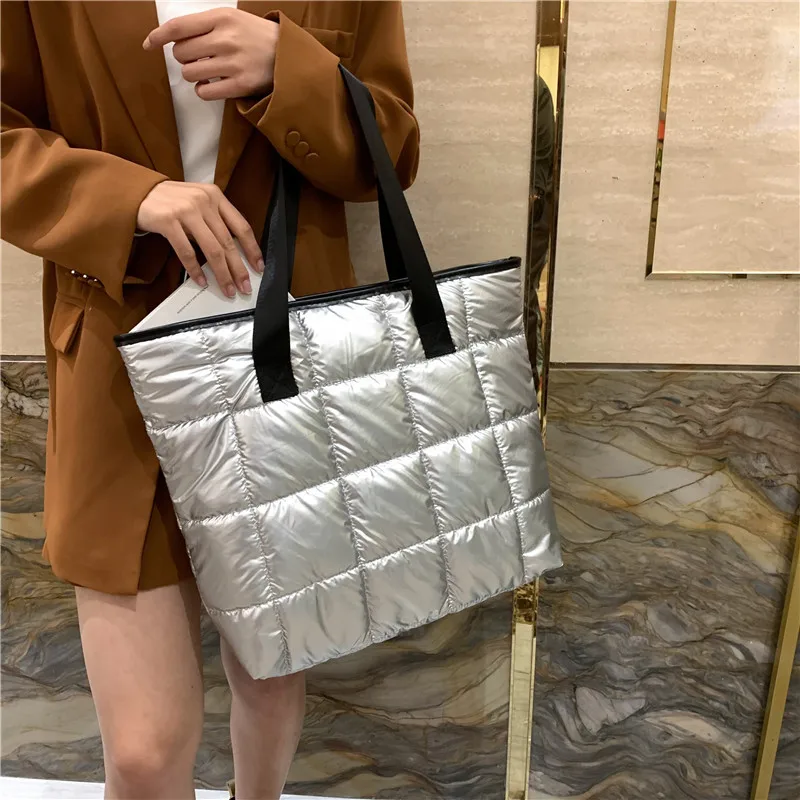 Fashionable Large Capacity Tote Bag Autumn Winter New Style Versatile Single Shoulder Underarm Bag Handbag for Women
Fashionable Large Capacity Tote Bag Autumn Winter New Style Versatile Single Shoulder Underarm Bag Handbag for Women