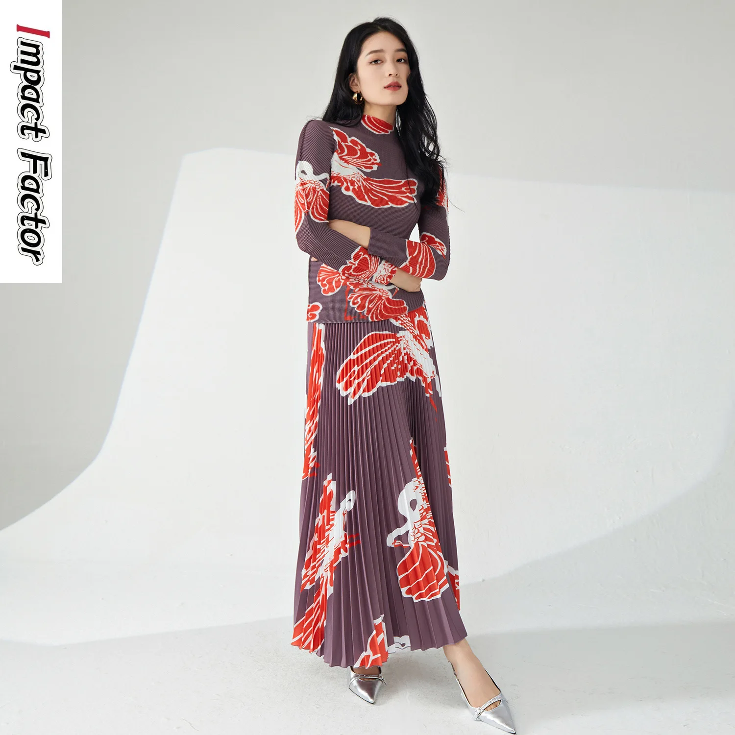 2024 New Year Set Skirt Two Piece Set High Grade Printed Long Sleeved T-shirt Top Hanging Half Skirt Folded Women's Wear
2024 New Year Set Skirt Two Piece Set High Grade Printed Long Sleeved T-shirt Top Hanging Half Skirt Folded Women's Wear