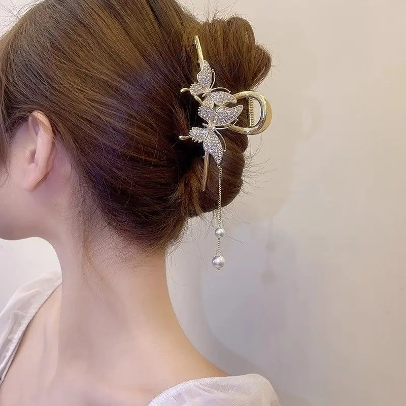 Women Alloy Double Butterfly Rhinestone Tassel Large Hair Clip Female Backhead Style Shark Hair Claw New Headwear Accessories
Women Alloy Double Butterfly Rhinestone Tassel Large Hair Clip Female Backhead Style Shark Hair Claw New Headwear Accessories