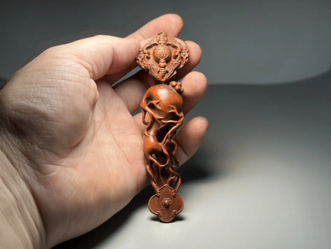 Old Boxwood Carvings of Life and Auspicious Home Decorations exquisite handicraft
Old Boxwood Carvings of Life and Auspicious Home Decorations exquisite handicraft