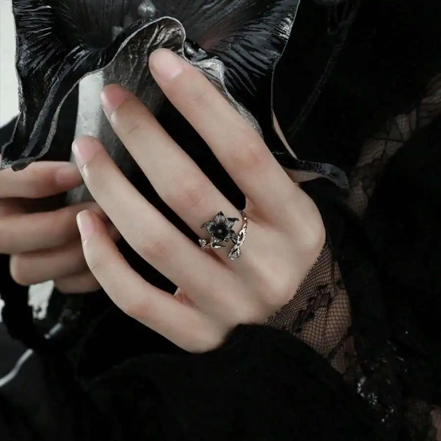 Dark Gothic Mandala Flower Ring For Women Y2K Punk Style Alloy Jewelry
Dark Gothic Mandala Flower Ring For Women Y2K Punk Style Alloy Jewelry