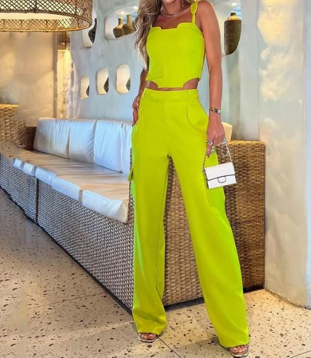 Women's Sexy Skinny Vest & Casual High Waist Pants Set Temperament Commuting 2024 Summer Women Trousers Sets Two Piece Outfits
Women's Sexy Skinny Vest & Casual High Waist Pants Set Temperament Commuting 2024 Summer Women Trousers Sets Two Piece Outfits
