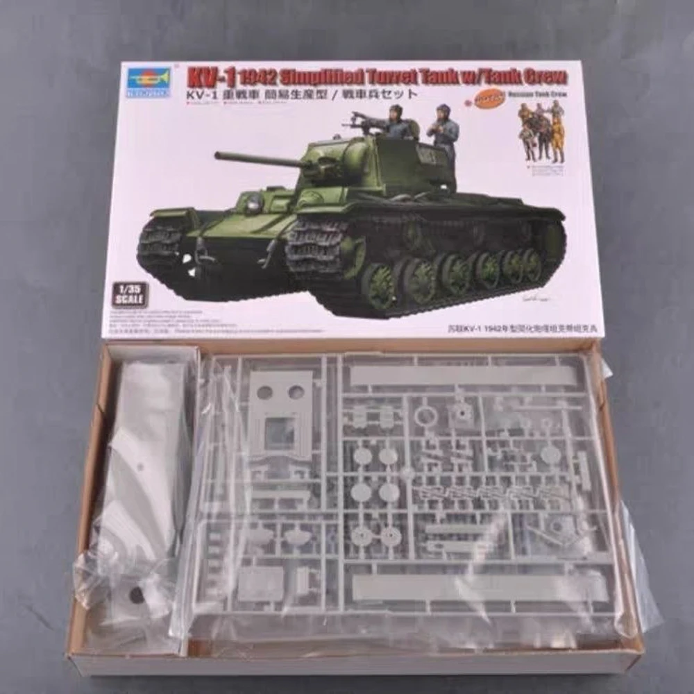 Trumpeter 09597 Масштаб 1:35 Советский КВ1 КВ-1 Упрощенный тюремный танк 1942 Набор для сборки пластиковой модели Военная игрушка для взрослых
Trumpeter 09597 Масштаб 1:35 Советский КВ1 КВ-1 Упрощенный тюремный танк 1942 Набор для сборки пластиковой модели Военная игрушка для взрослых