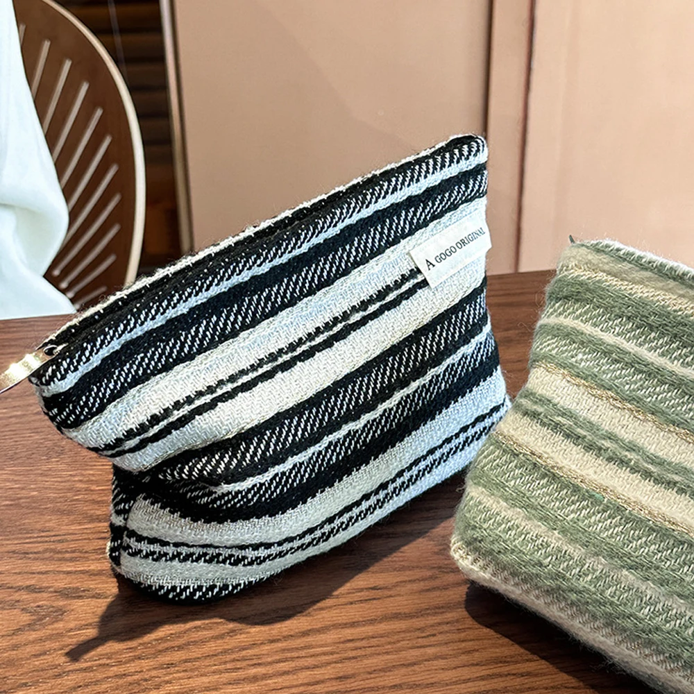 Tweed Stripe Storage Bag Clutch Cosmetic Bag Portable Makeup Bag High Quality Women Toiletry Bag Bridesmaid Gift Teachers Gift
Tweed Stripe Storage Bag Clutch Cosmetic Bag Portable Makeup Bag High Quality Women Toiletry Bag Bridesmaid Gift Teachers Gift