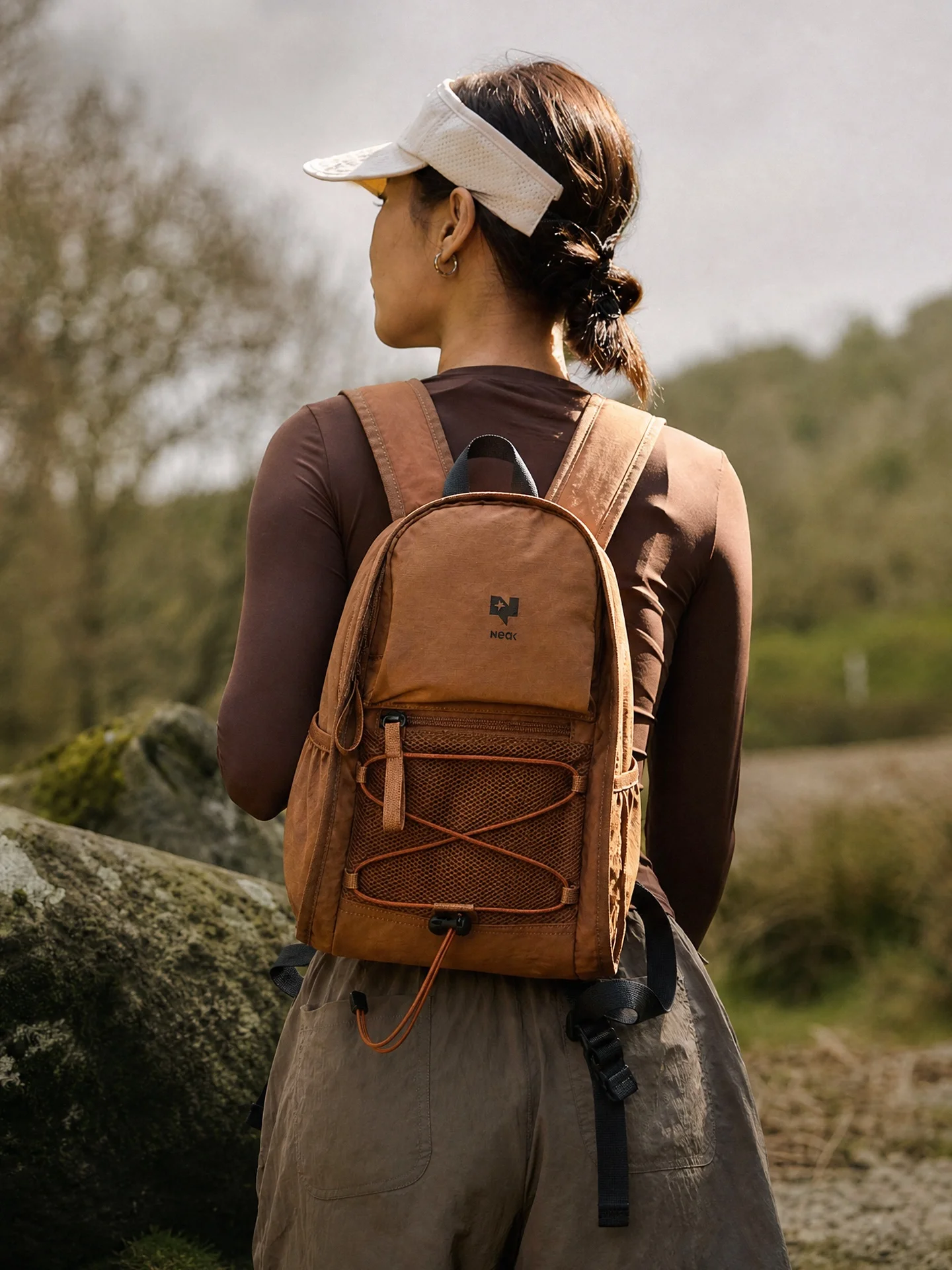 NEAK Outdoor Hiking Backpack Lightweight Women's Travel Mountain Climbing Waterproof Bag with Computer Pocket And Zipper...
NEAK Outdoor Hiking Backpack Lightweight Women's Travel Mountain Climbing Waterproof Bag with Computer Pocket And Zipper...
