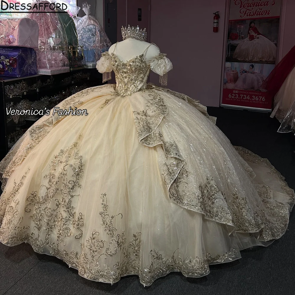 Quinceanera Dress Off Shoulder Sweetheart Beading With 3D Flowers Ball Gown Tulle Dresses Sweet 15 16
Quinceanera Dress Off Shoulder Sweetheart Beading With 3D Flowers Ball Gown Tulle Dresses Sweet 15 16