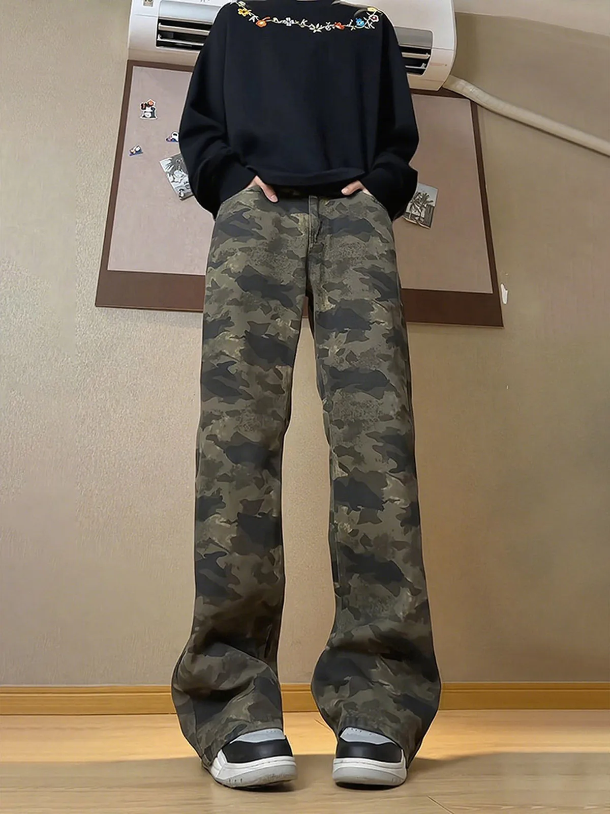 Американские винтажные камуфляжные джинсы унисекс: зауженные, прямые, широкие, рабочие брюки, молодежные модные повседневные джинсы
Американские винтажные камуфляжные джинсы унисекс: зауженные, прямые, широкие, рабочие брюки, молодежные модные повседневные джинсы