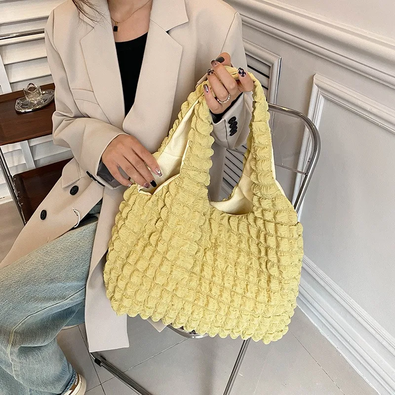 New Summer Pleated Bubble Cloud Women Shoulder Bag Vintage Candy Color Large Capacity Shopping Tote Bag
New Summer Pleated Bubble Cloud Women Shoulder Bag Vintage Candy Color Large Capacity Shopping Tote Bag