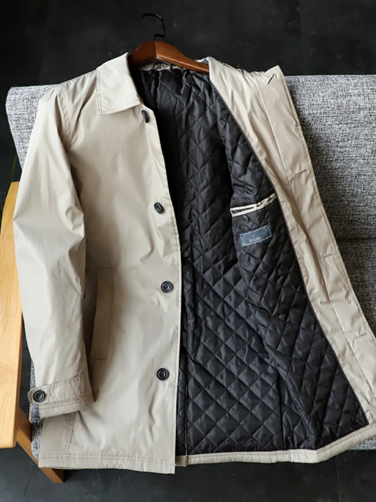 Fashionable Casual Men's Business Cotton Jacket Mid-Length Coat Thick Warm Standard Fit Urban Style Collar Winter Coat
Fashionable Casual Men's Business Cotton Jacket Mid-Length Coat Thick Warm Standard Fit Urban Style Collar Winter Coat