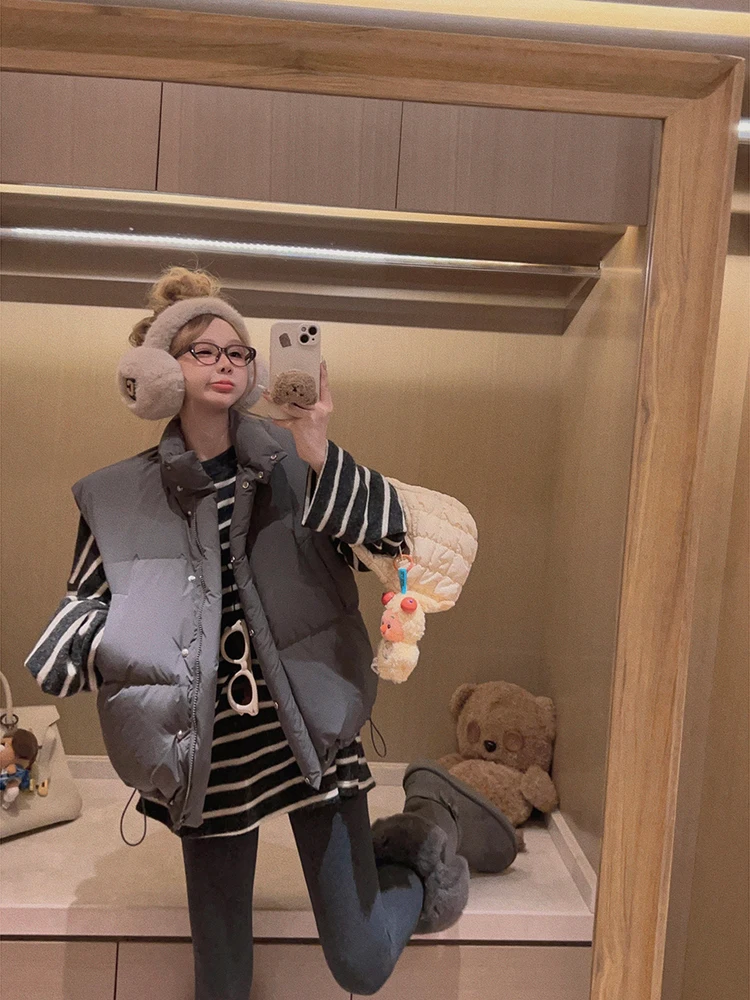 Женский пуховый жилет Yukiss: свободный крой, теплый, объемный, из шелкового материала, для повседневной носки
Женский пуховый жилет Yukiss: свободный крой, теплый, объемный, из шелкового материала, для повседневной носки