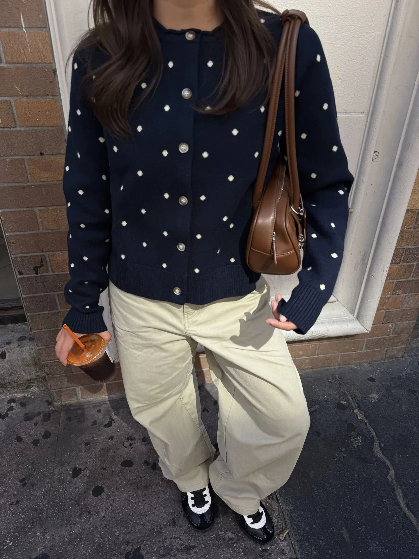 Korean Style Lazy Knitted Cardigan Women's Autumn Winter Polka Dot Dark Blue Sweater Jacket High Sensation Fashionable Outerwear
Korean Style Lazy Knitted Cardigan Women's Autumn Winter Polka Dot Dark Blue Sweater Jacket High Sensation Fashionable Outerwear