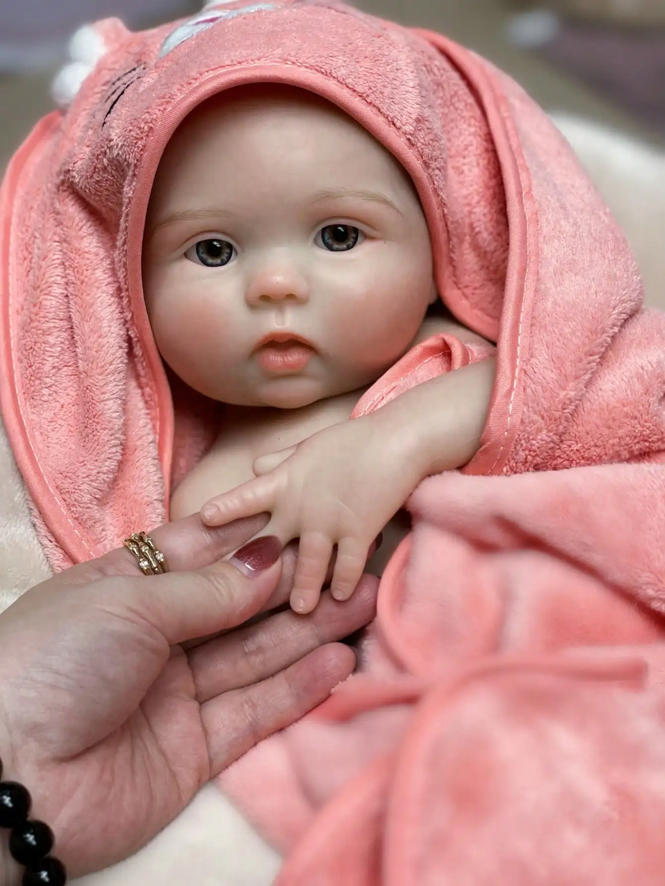 18-дюймовая реалистичная силиконовая кукла реборн ручной работы Bebe, 3D роспись, кукла для новорожденных ручной работы для детей, подарки на день рождения
18-дюймовая реалистичная силиконовая кукла реборн ручной работы Bebe, 3D роспись, кукла для новорожденных ручной работы для детей, подарки на день рождения
