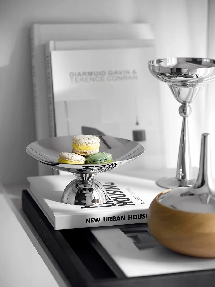 Luxury Silver Dessert Plate, High Foot Stainless Steel Dish, Serving Plates, Fruit Bowl for Cake, Home Decoration, Kitchen Table
Luxury Silver Dessert Plate, High Foot Stainless Steel Dish, Serving Plates, Fruit Bowl for Cake, Home Decoration, Kitchen Table