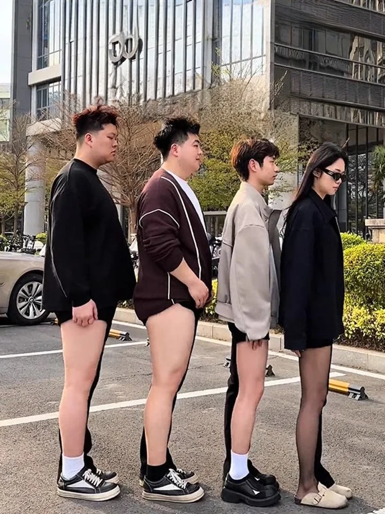 Мужские джинсы в американском ретро-стиле, свободные прямые брюки, расклешенные, в стиле Monster, модные, прямого кроя
Мужские джинсы в американском ретро-стиле, свободные прямые брюки, расклешенные, в стиле Monster, модные, прямого кроя