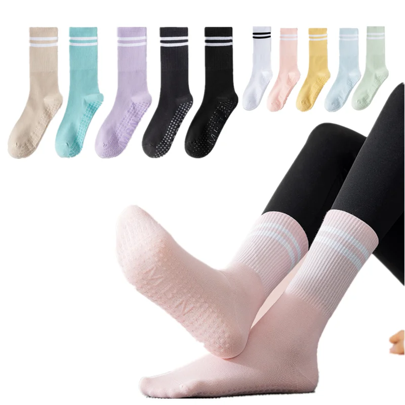 1 Pair Non-slippery Athletic Socks Striped Mid-calf Bottom Stretch Yoga Socks Pilates Socks Indoor Gym Dance Fitness Socks
1 Pair Non-slippery Athletic Socks Striped Mid-calf Bottom Stretch Yoga Socks Pilates Socks Indoor Gym Dance Fitness Socks