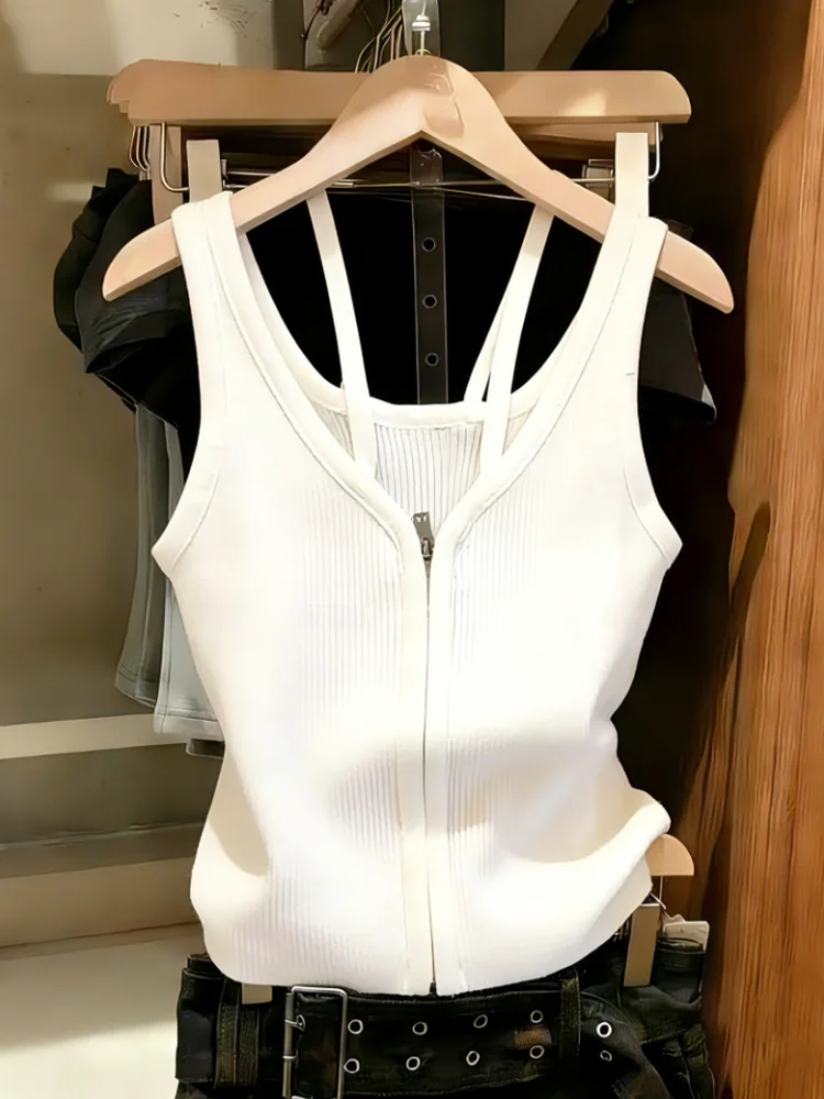 White Knitted Strap Vest Women's Summer New Style Outerwear Shirt Double Shoulder Zipper Self-Keeping Recommendation
White Knitted Strap Vest Women's Summer New Style Outerwear Shirt Double Shoulder Zipper Self-Keeping Recommendation