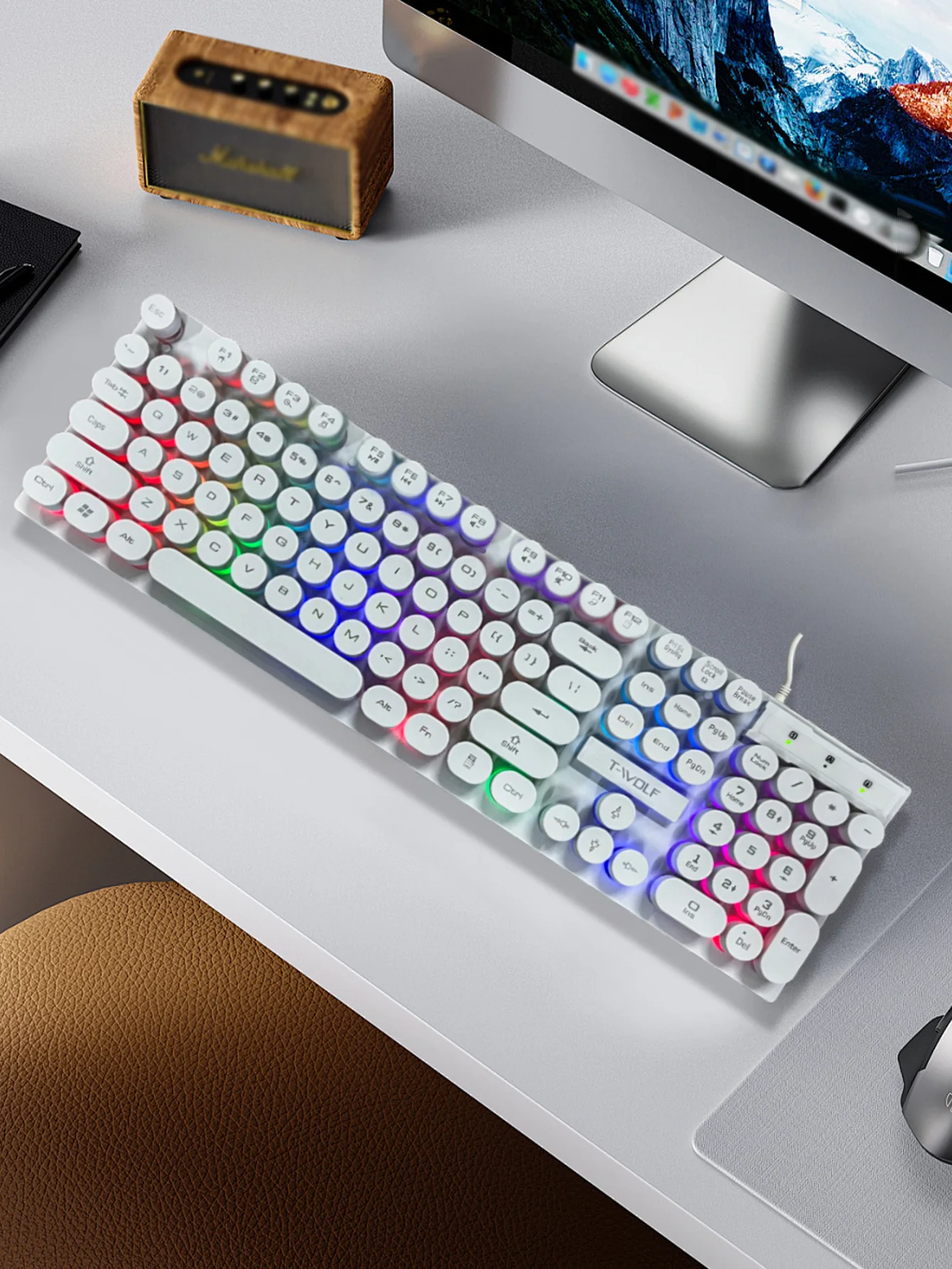 TF270 LED mechanical wired keyboard, suitable for desktop computers and laptops, gaming LED wired keyboard for esports
TF270 LED mechanical wired keyboard, suitable for desktop computers and laptops, gaming LED wired keyboard for esports