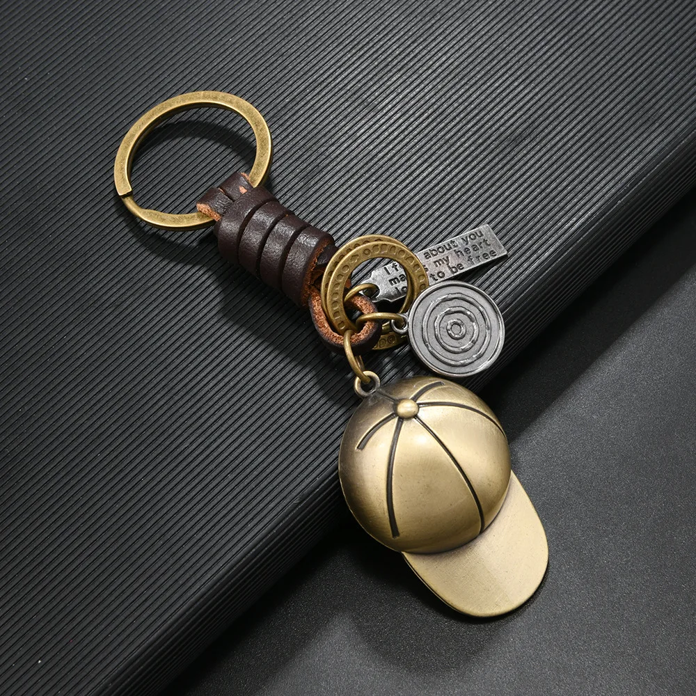 European and American popular creative keychains, men's and women's small gifts, alloy bronze baseball hats, retro woven cowhide
European and American popular creative keychains, men's and women's small gifts, alloy bronze baseball hats, retro woven cowhide