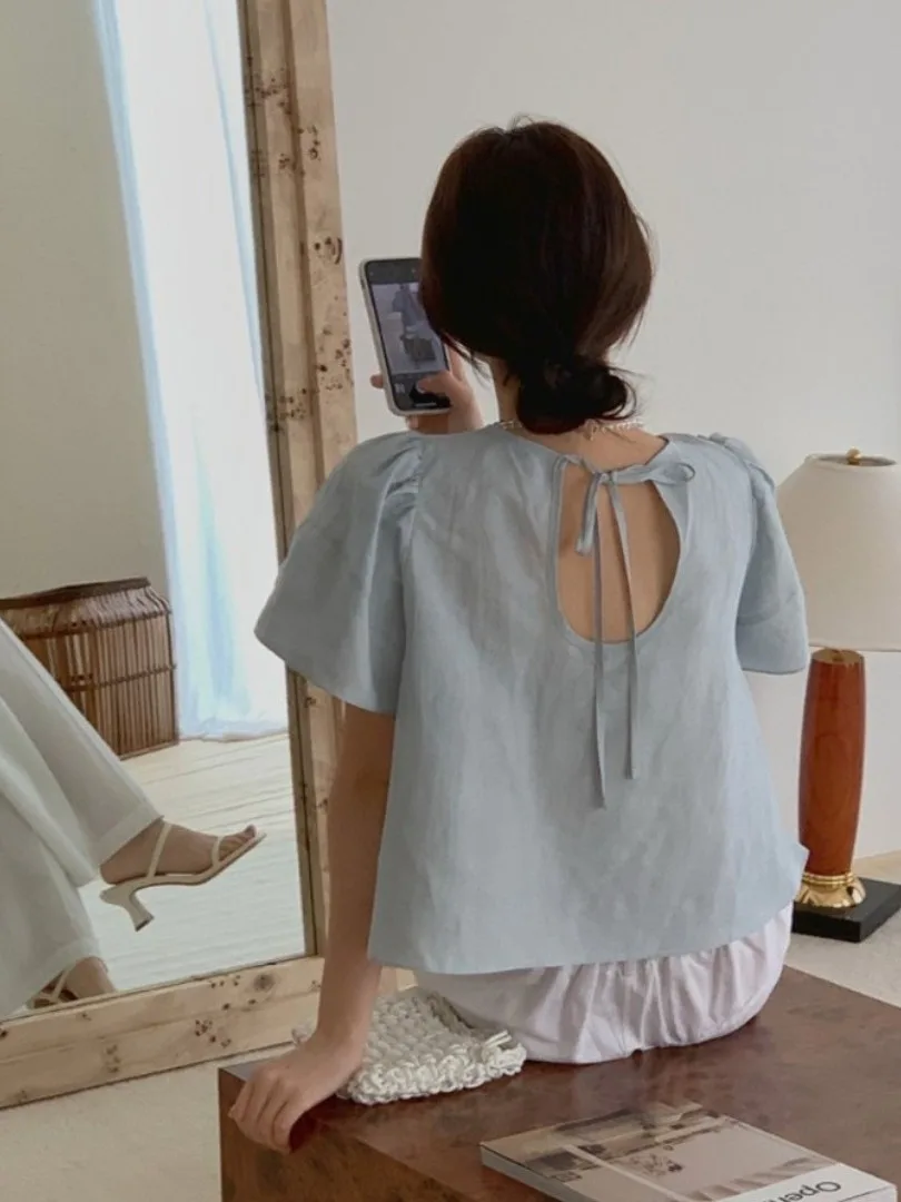 round Ne Ba Tied Hollow out ort irt Women's Loose Fit Summer New Sle Age Reduction Faionable Top Quali Material
round Ne Ba Tied Hollow out ort irt Women's Loose Fit Summer New Sle Age Reduction Faionable Top Quali Material