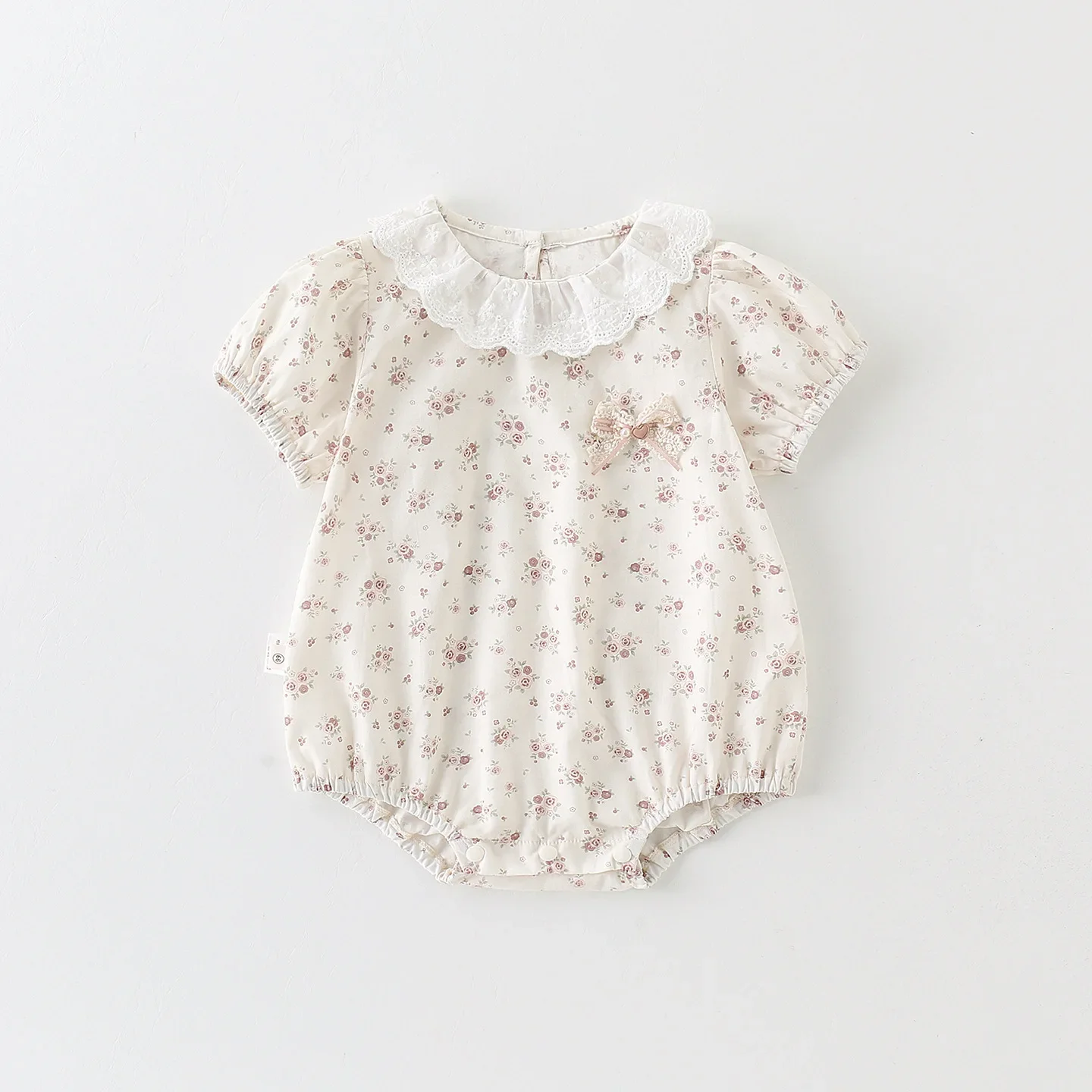 ZOETOPKID Summer Baby Outfit with Collar and Floral Pattern Baby Girl Jumpsuit Short Sleeved Shorts Bodysuit Kid Rompers
ZOETOPKID Summer Baby Outfit with Collar and Floral Pattern Baby Girl Jumpsuit Short Sleeved Shorts Bodysuit Kid Rompers