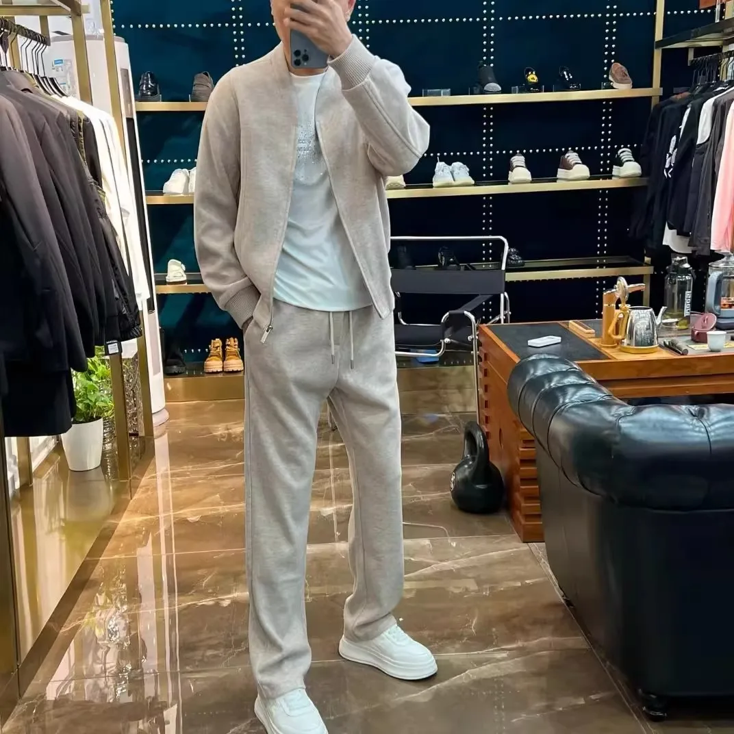 Мужской модный повседневный комплект V-Ne, весенне-осенний вязаный длинный костюм-двойка, молодежный костюм Sle Ele
Мужской модный повседневный комплект V-Ne, весенне-осенний вязаный длинный костюм-двойка, молодежный костюм Sle Ele