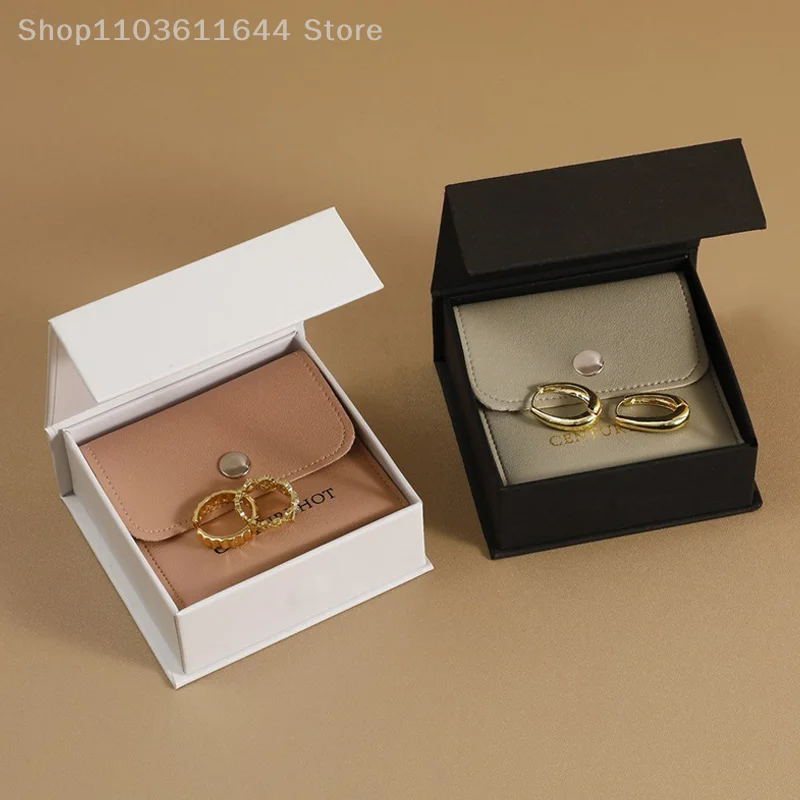 Pu Leahter Packaging Bag Set Flip-Top Paper Jewelry Box Necklace Bracelet Earrings Storage Gift Box High-End Jewelry Organizer
Pu Leahter Packaging Bag Set Flip-Top Paper Jewelry Box Necklace Bracelet Earrings Storage Gift Box High-End Jewelry Organizer