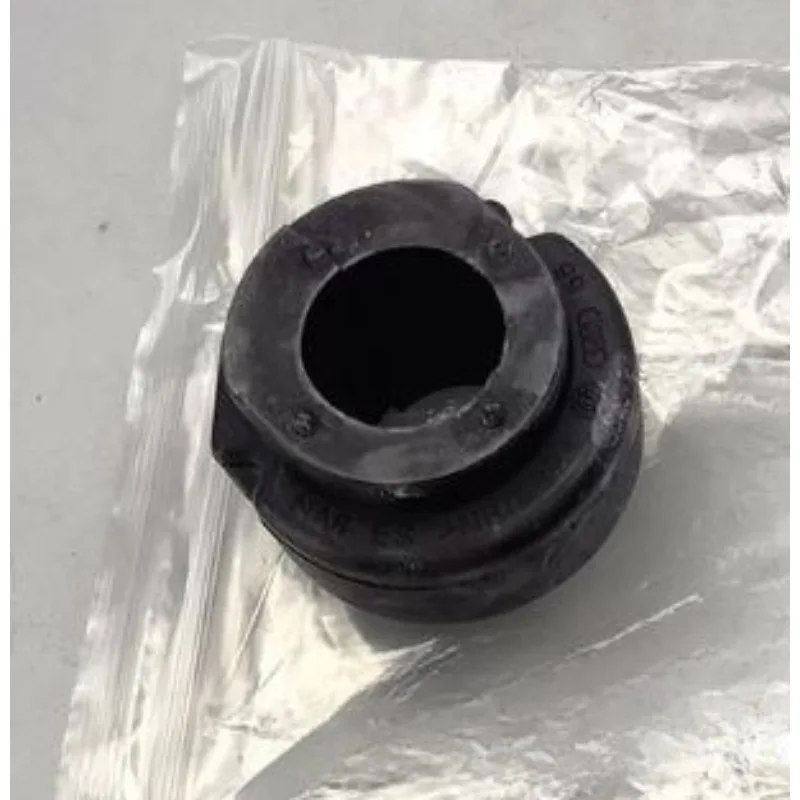 8K0 411 327 A 8K0 511 327 H Front Rear Balance Bar Rubber Sleeve Stabilizer Opening Buffer for Audi A4L Q5
8K0 411 327 A 8K0 511 327 H Front Rear Balance Bar Rubber Sleeve Stabilizer Opening Buffer for Audi A4L Q5