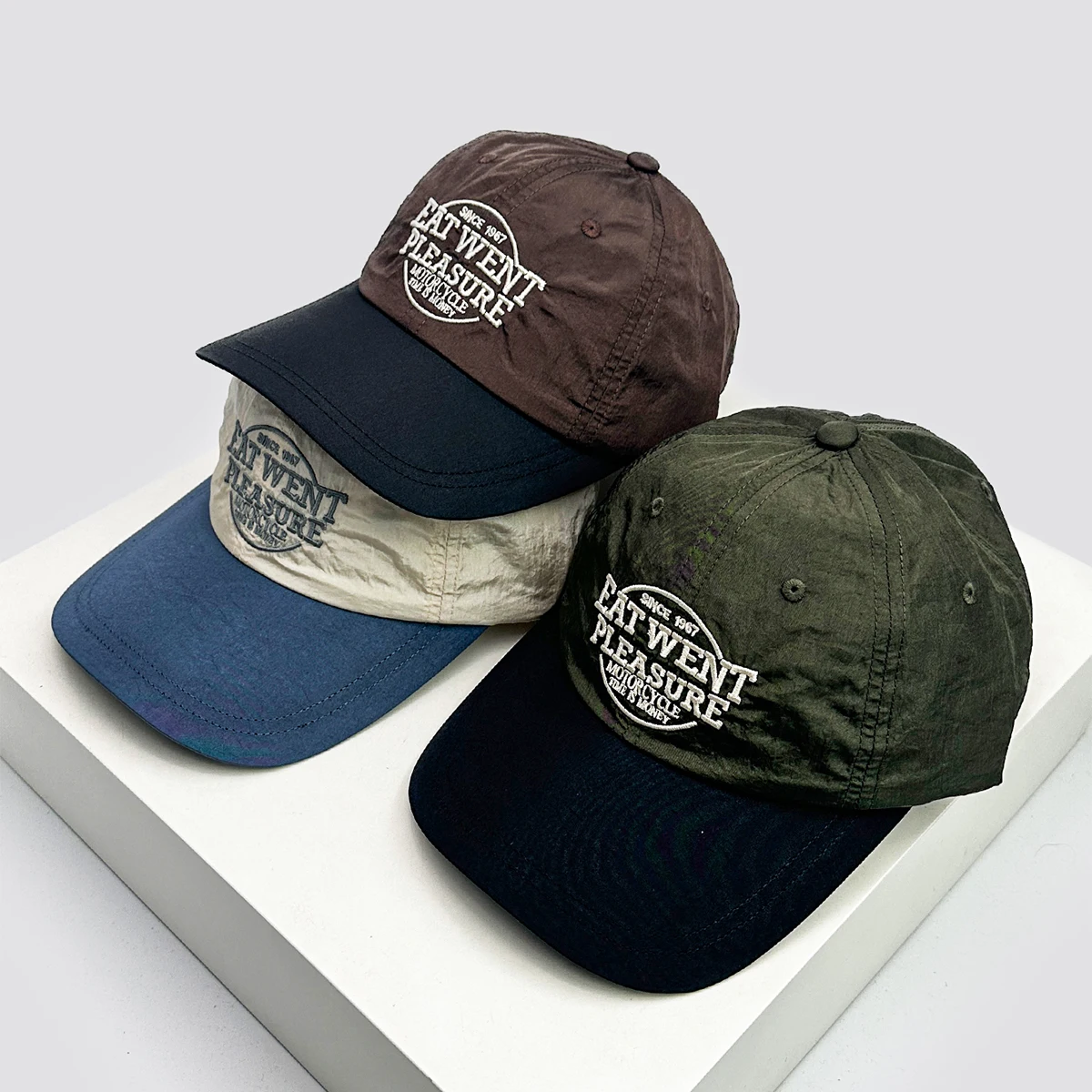 New Unisex Korean Embroidered Letters Baseball Hats Breathable Quick Drying Sunshade Color Block Peaked Caps Versatile Outdoor
New Unisex Korean Embroidered Letters Baseball Hats Breathable Quick Drying Sunshade Color Block Peaked Caps Versatile Outdoor