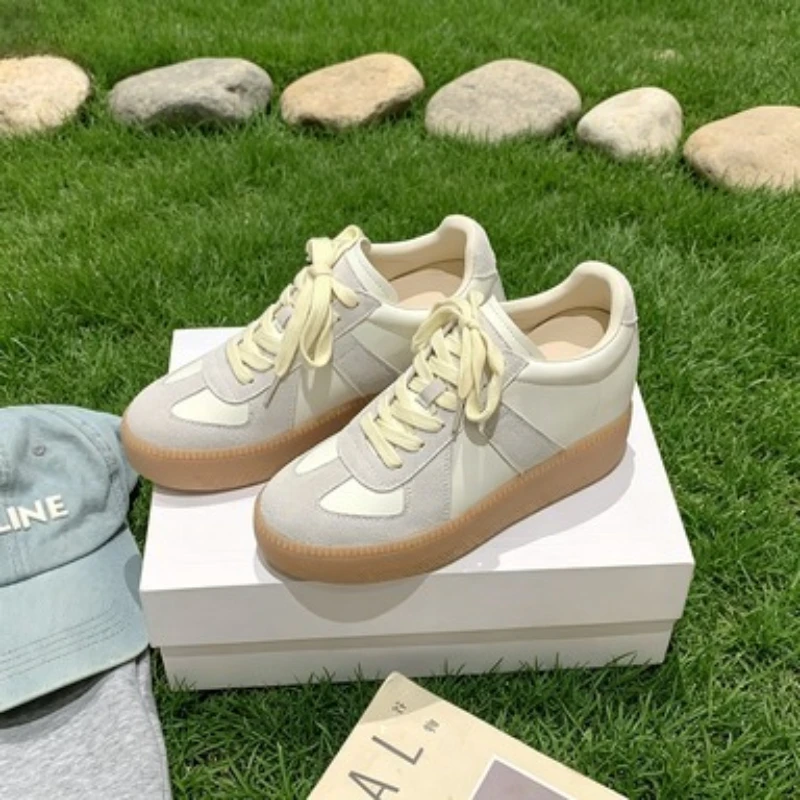 9CM Height-Increasing Vintage Women's Shoes, New Spring 2026 Collection: Casual, Versatile Athletic Sneakers with Thick Soles
9CM Height-Increasing Vintage Women's Shoes, New Spring 2026 Collection: Casual, Versatile Athletic Sneakers with Thick Soles
