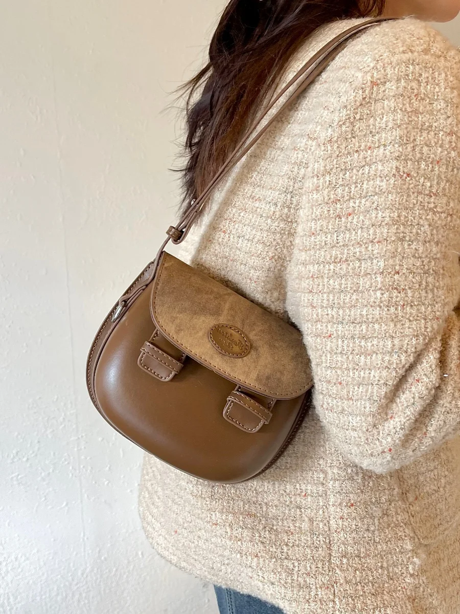 Women's Crossbody Fashion Bag Spring Autumn New Trendy Fashionable Retro Small Bag Popular Matte PU Leather Texture Shoulder Bag
Women's Crossbody Fashion Bag Spring Autumn New Trendy Fashionable Retro Small Bag Popular Matte PU Leather Texture Shoulder Bag