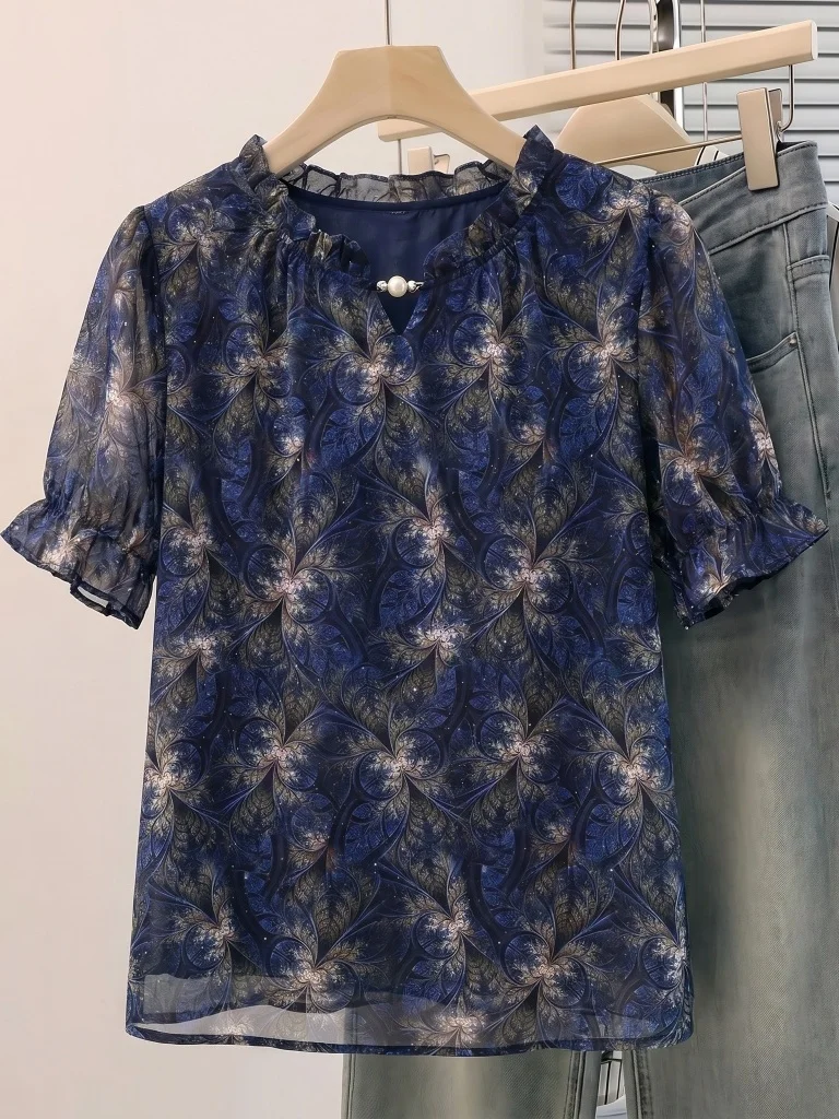 Slim Fit Short Sleeve Shirt Women's Summer New Style Korean Version V Neck Chiffon Bell Sleeve Fashionable Ageless Top
Slim Fit Short Sleeve Shirt Women's Summer New Style Korean Version V Neck Chiffon Bell Sleeve Fashionable Ageless Top