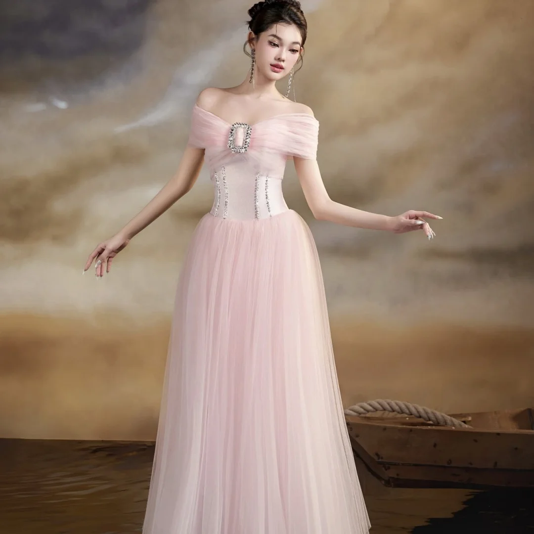 Customized Delicate Tulle A-Line Off the Shoulder Crystal Evening Dresses Short Sleeves Panel Train Special Occasion Gowns
Customized Delicate Tulle A-Line Off the Shoulder Crystal Evening Dresses Short Sleeves Panel Train Special Occasion Gowns