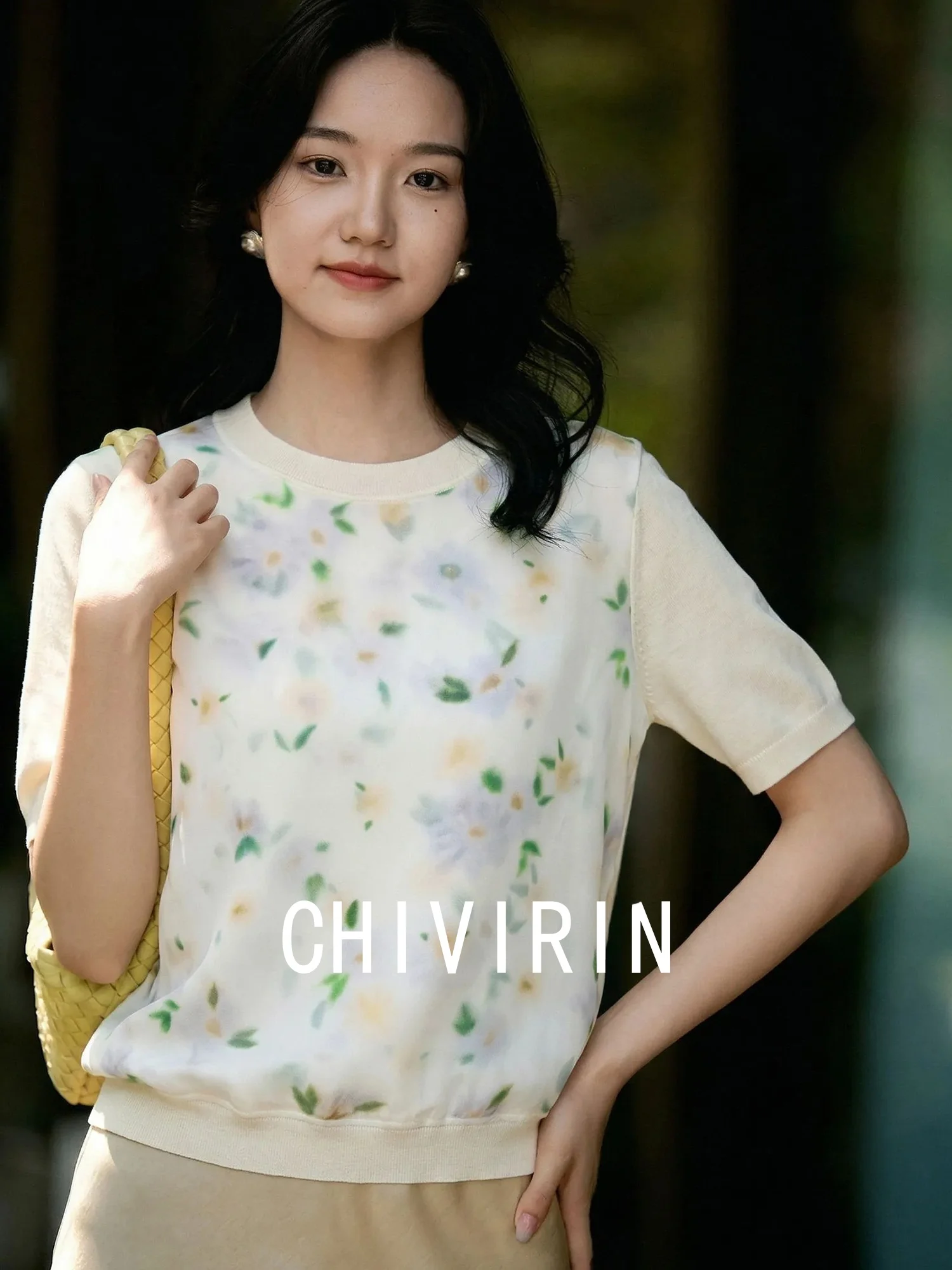 Chivirin Summer Thin Short Sleeve Knitted T-Shirt Women's Slim Fit Casual Style Silk Printed Top Quality Fashionable
Chivirin Summer Thin Short Sleeve Knitted T-Shirt Women's Slim Fit Casual Style Silk Printed Top Quality Fashionable